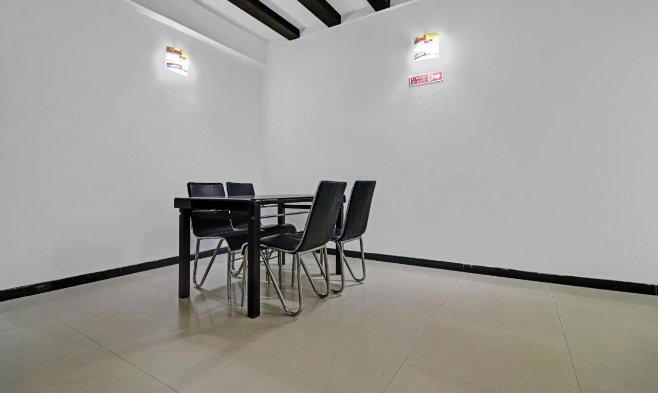 Hotel Treebo Trend Exotica Opp Sector 62 Ghaziabad Zewnętrze zdjęcie