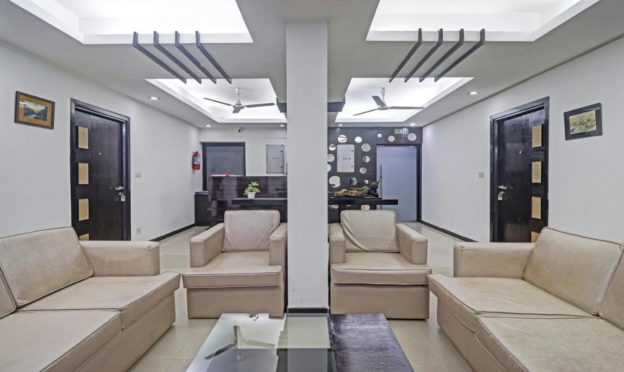 Hotel Treebo Trend Exotica Opp Sector 62 Ghaziabad Zewnętrze zdjęcie