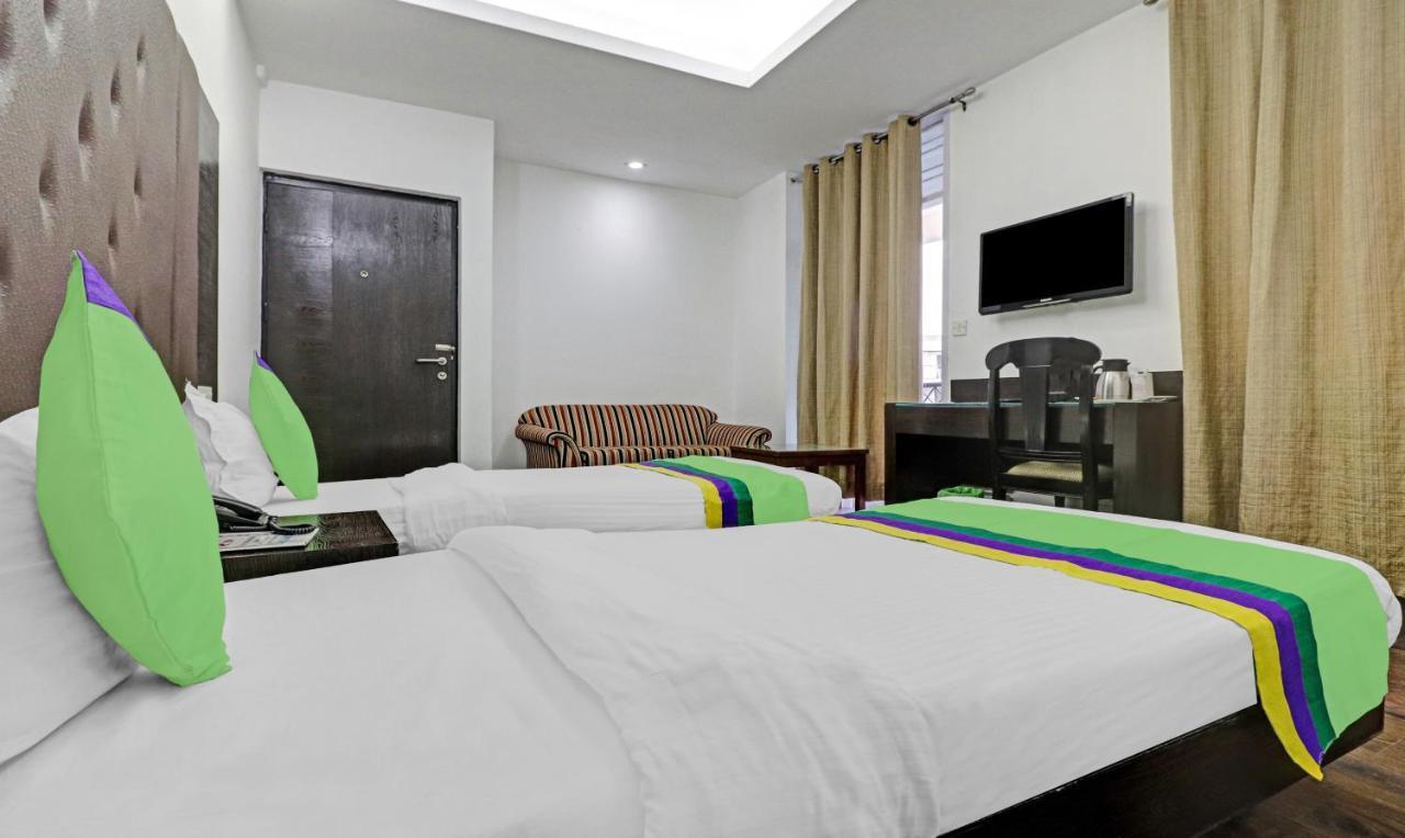 Hotel Treebo Trend Exotica Opp Sector 62 Ghaziabad Zewnętrze zdjęcie