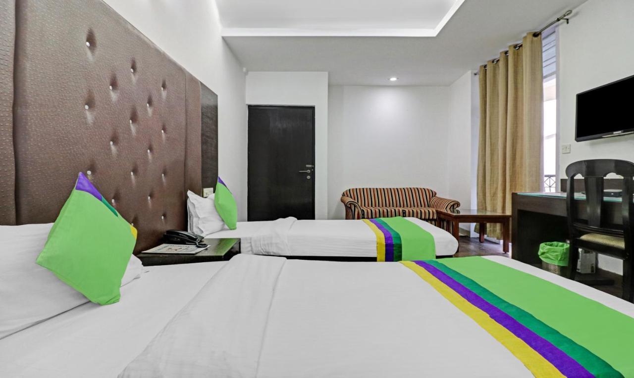 Hotel Treebo Trend Exotica Opp Sector 62 Ghaziabad Zewnętrze zdjęcie