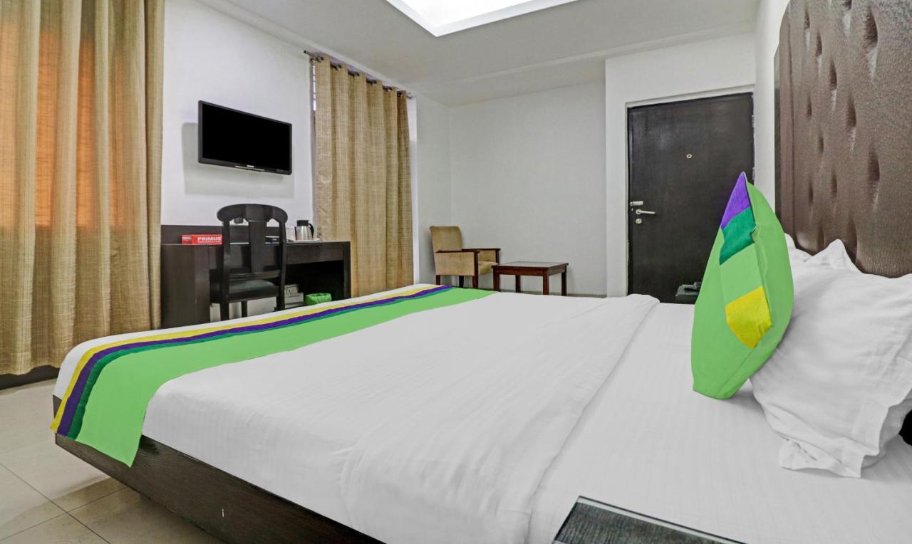 Hotel Treebo Trend Exotica Opp Sector 62 Ghaziabad Zewnętrze zdjęcie