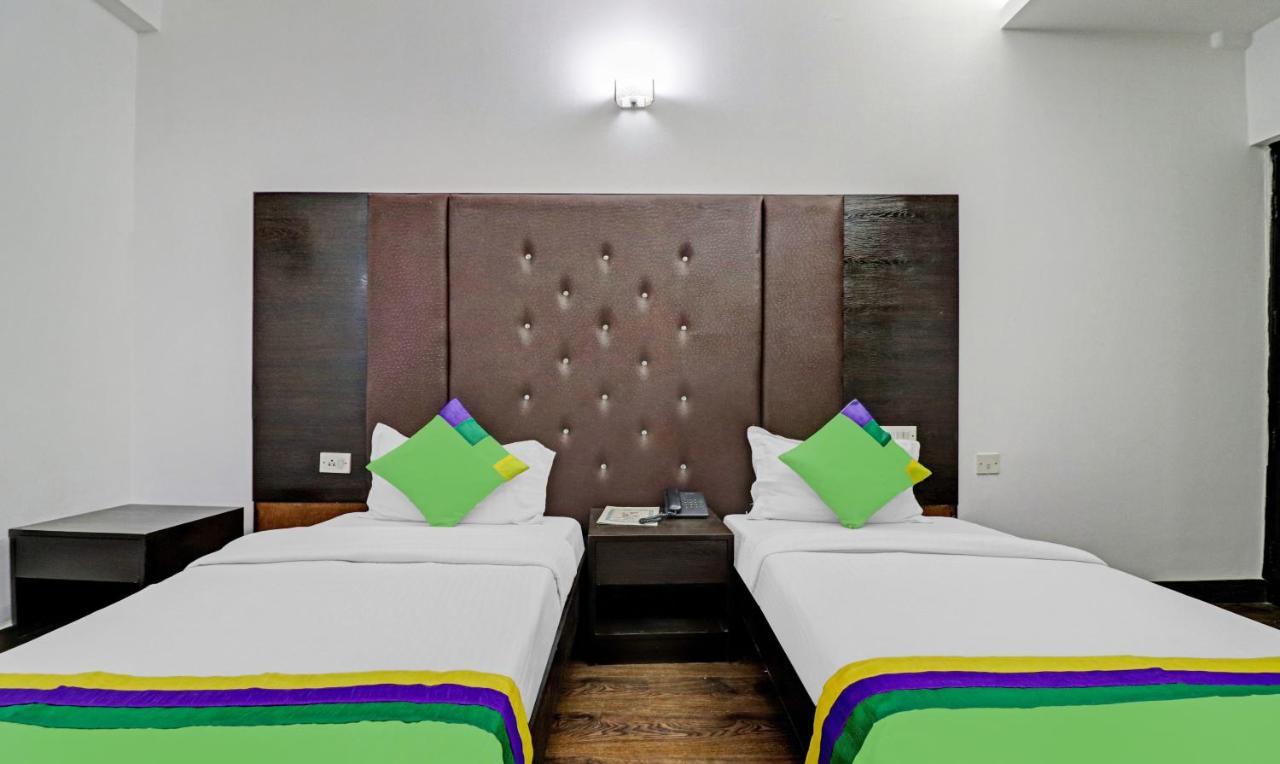 Hotel Treebo Trend Exotica Opp Sector 62 Ghaziabad Zewnętrze zdjęcie
