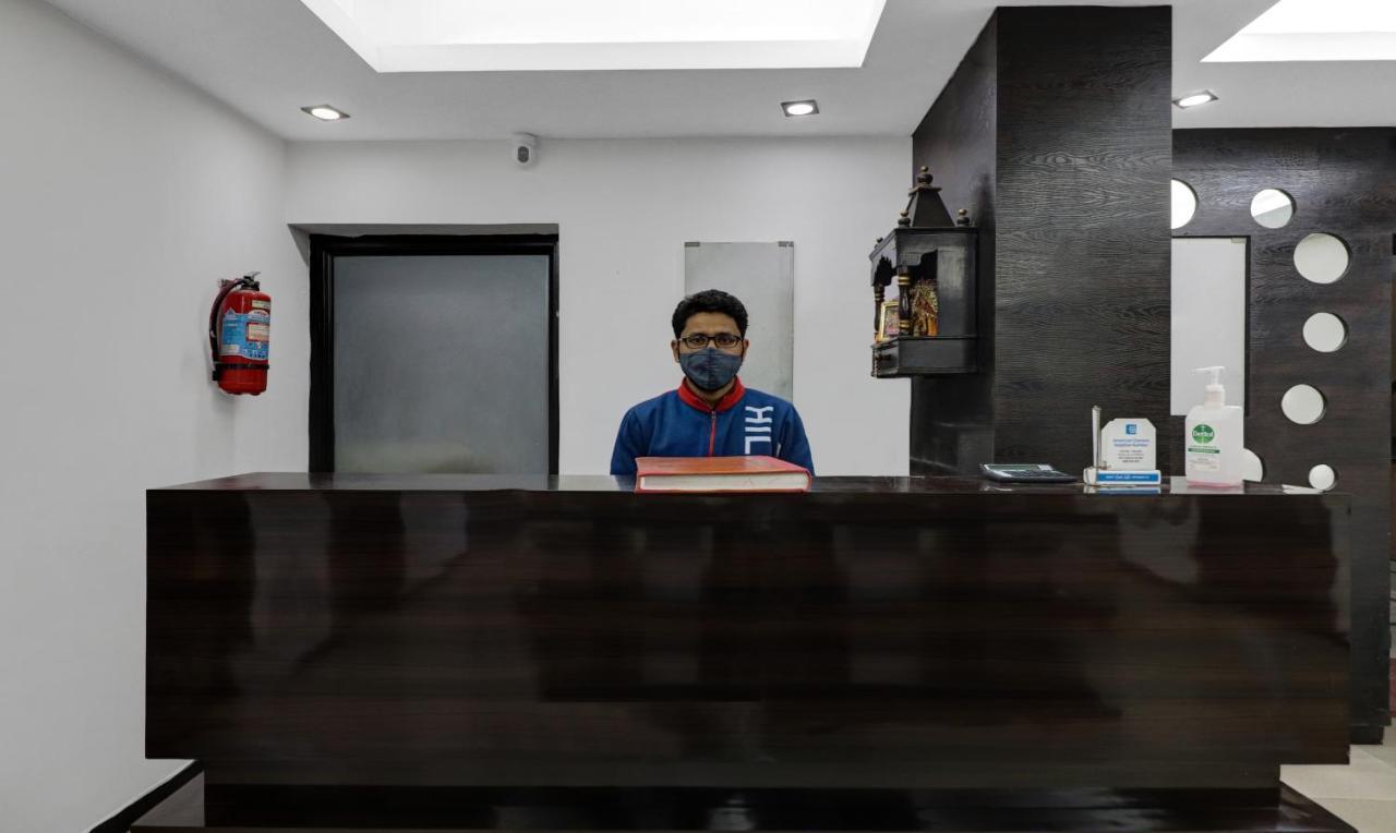Hotel Treebo Trend Exotica Opp Sector 62 Ghaziabad Zewnętrze zdjęcie