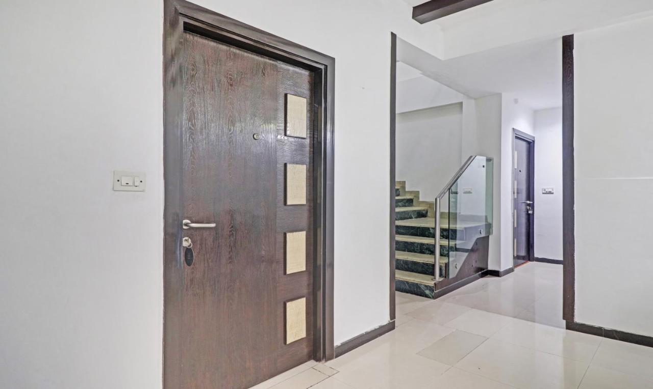 Hotel Treebo Trend Exotica Opp Sector 62 Ghaziabad Zewnętrze zdjęcie