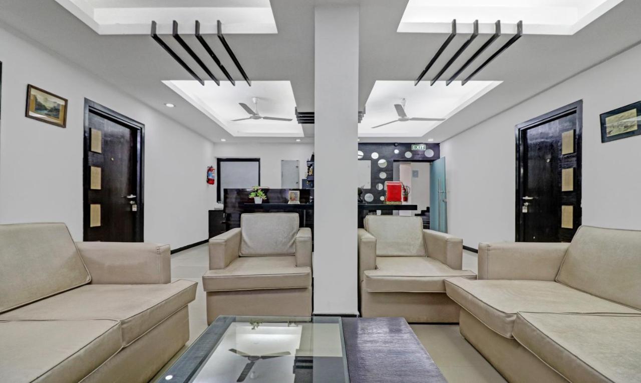 Hotel Treebo Trend Exotica Opp Sector 62 Ghaziabad Zewnętrze zdjęcie